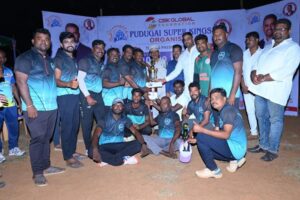 CSK Chithirai Selvakumar Awards Prizes at Lawyers' Cricket Tournament